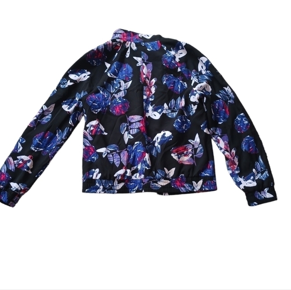 Belle+SKY Floral Bomber Style Jacket - Picture 2 of 9